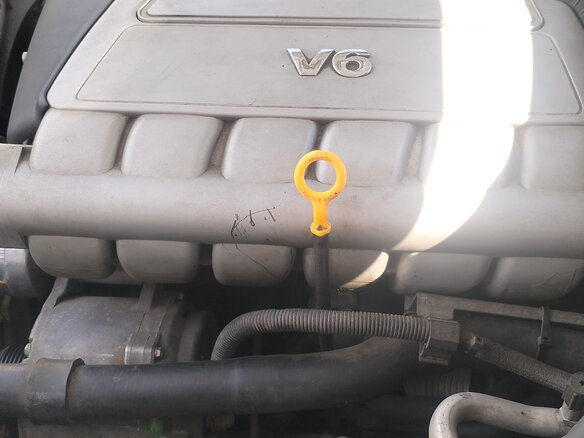 2004 Volkswagen Touareg I, серебристый - вид 16