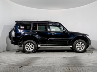 2011 Mitsubishi Pajero IV Рестайлинг 1, чёрный, 939000 рублей, вид 4