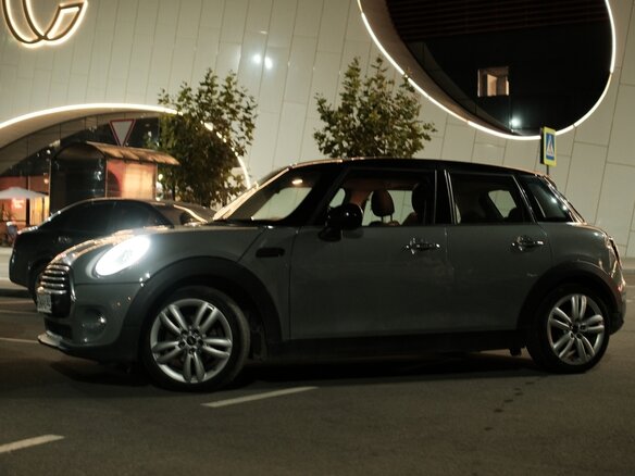 2018 Mini Hatch Cooper III (F55/F56), серый, 1700000 рублей - вид 21
