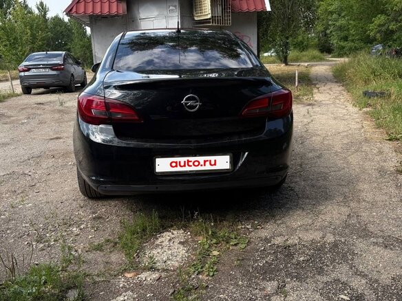 2014 Opel Astra J Рестайлинг, чёрный, 800000 рублей - вид 2