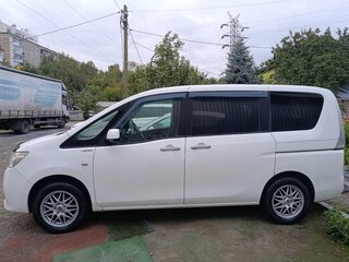 2010 Nissan Serena IV (C26), белый, 1200000 рублей, вид 3
