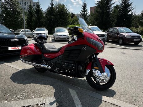 2013 Honda GL 1800 Gold Wing, красный, 1199999 рублей, вид 5