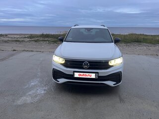 2021 Volkswagen Tiguan II Рестайлинг, белый, 4150000 рублей, вид 4