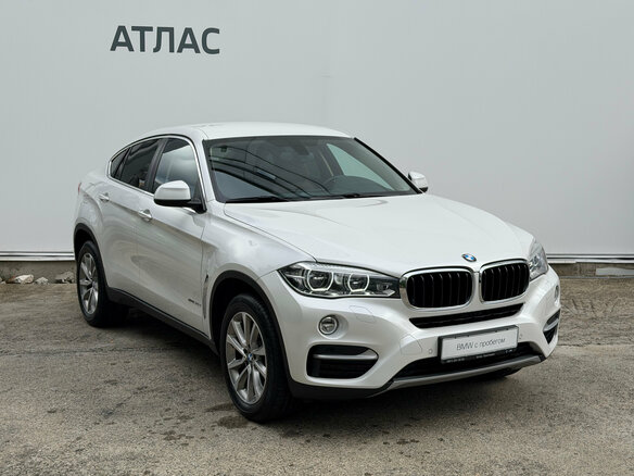 2017 BMW X6 30d II (F16), белый, 5100000 рублей - вид 2