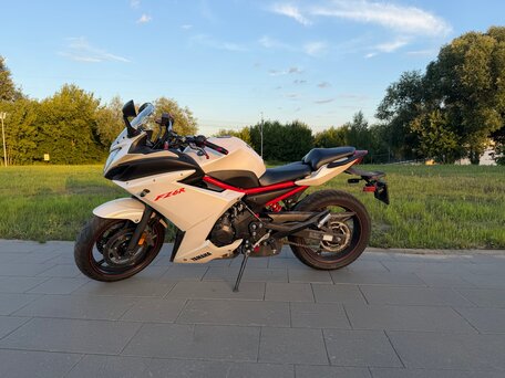 2012 Yamaha XJ6 (FZ6R), белый, 525000 рублей, вид 2