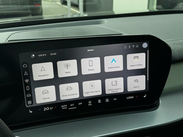 2026 Audi Q3 TFSI III (FJ), чёрный, 6990000 рублей - вид 21