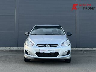 2012 Hyundai Solaris I, серебристый, 610000 рублей, вид 2