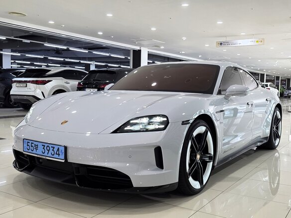 2026 Porsche Taycan 4 I Рестайлинг, серый