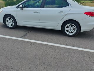 2014 Citroen C4 II, белый, 850000 рублей, вид 3
