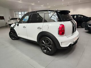 2011 Mini Countryman Cooper S I, белый, 1080000 рублей, вид 4