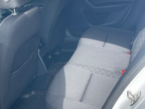 2020 Skoda Octavia III (A7) Рестайлинг, белый, 1650000 рублей - вид 15