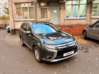 2016 Mitsubishi Outlander III Рестайлинг 2, серый, 1820000 рублей, вид 3
