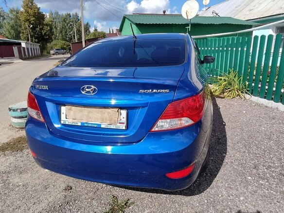 2013 Hyundai Solaris I, синий, 780000 рублей - вид 4