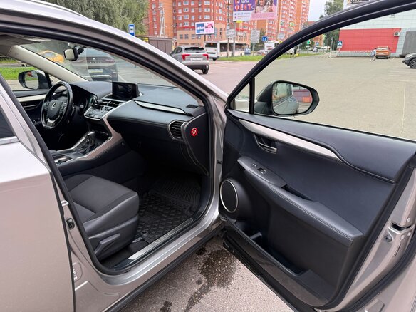 2020 Lexus NX 200 I Рестайлинг, серый, 2865000 рублей - вид 25