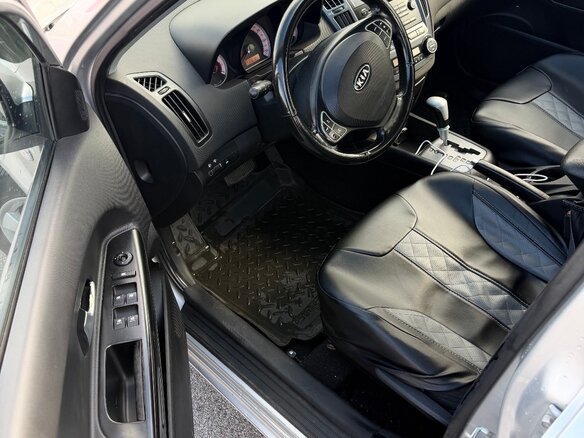2008 Kia Ceed I, серебристый, 625000 рублей - вид 6