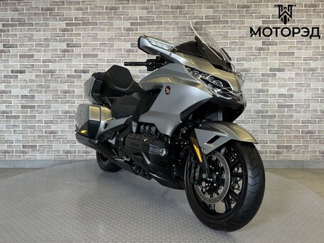 2025 Honda GL 1800 Gold Wing, серебристый, 3275000 рублей, вид 4