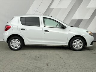 2017 Renault Sandero II, белый, 769000 рублей, вид 4