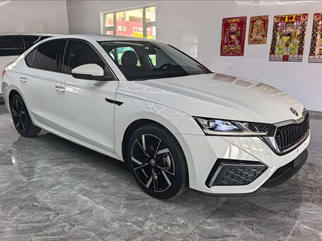 2023 Skoda Octavia IV (A8), белый, 1890000 рублей, вид 2