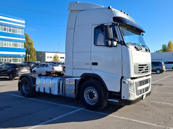 2012 Volvo FH, белый, 3600000 рублей - вид 3