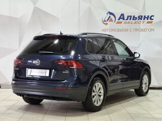 2017 Volkswagen Tiguan II, синий, 1990000 рублей, вид 3