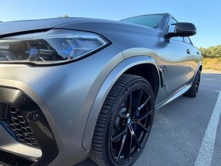 2021 BMW X6 M III (F96), чёрный, 11500000 рублей, вид 4