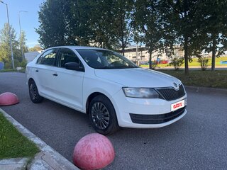 2017 Skoda Rapid I, белый, 690000 рублей, вид 5