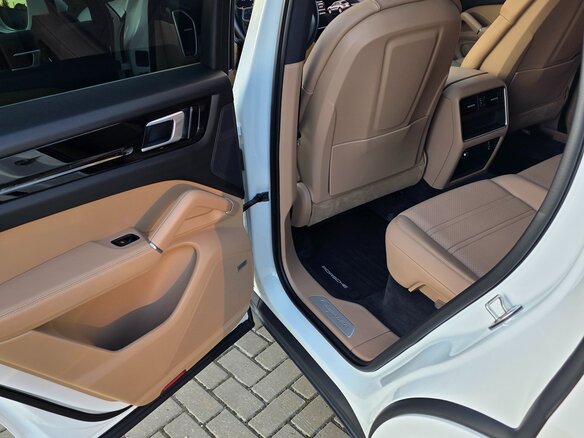2020 Porsche Cayenne III, белый, 6400000 рублей - вид 21
