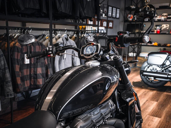 2026 Triumph Rocket 3, серый, 3200000 рублей - вид 10