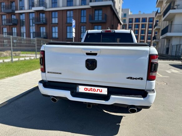 2020 Ram 1500 Crew Cab IV (DS/DJ), белый, 4322908 рублей - вид 18