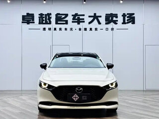 2022 Mazda 3 Axela IV (BP), белый, 1185000 рублей, вид 1
