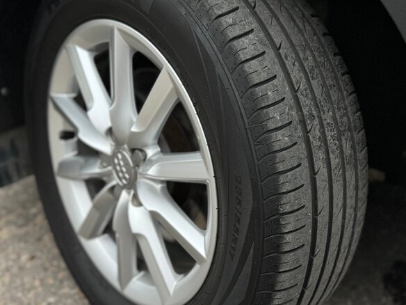 2014 Audi Q3 I (8U), чёрный - вид 3