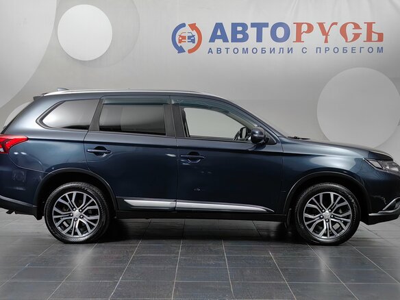 2018 Mitsubishi Outlander III Рестайлинг 2, синий, 1525000 рублей - вид 4