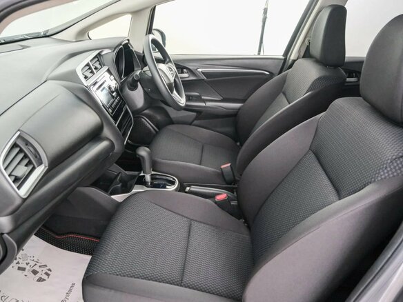 2019 Honda Fit III Рестайлинг, серый, 1339000 рублей - вид 12