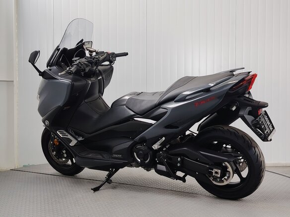 2021 Yamaha TMAX, серый, 1189000 рублей - вид 5