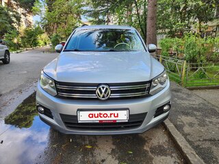 2014 Volkswagen Tiguan I Рестайлинг, серебристый, 1400000 рублей, вид 1