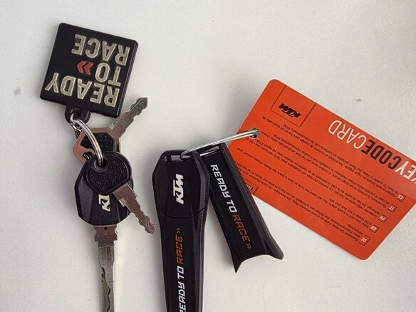 2022 KTM 890 Adventure, серый, 1100000 рублей - вид 32