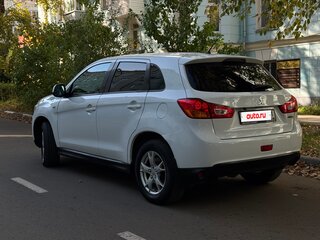 2014 Mitsubishi ASX I Рестайлинг, белый, 950000 рублей, вид 3