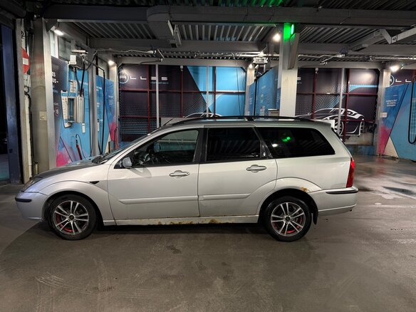 2004 Ford Focus I Рестайлинг, серебристый, 220000 рублей - вид 6