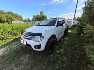 2011 Mitsubishi L200 IV, белый, 1200000 рублей, вид 2