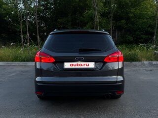 2017 Ford Focus III Рестайлинг, серый, 990000 рублей, вид 4