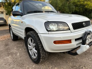 1996 Toyota RAV4 I (XA10), белый, 1200000 рублей, вид 4