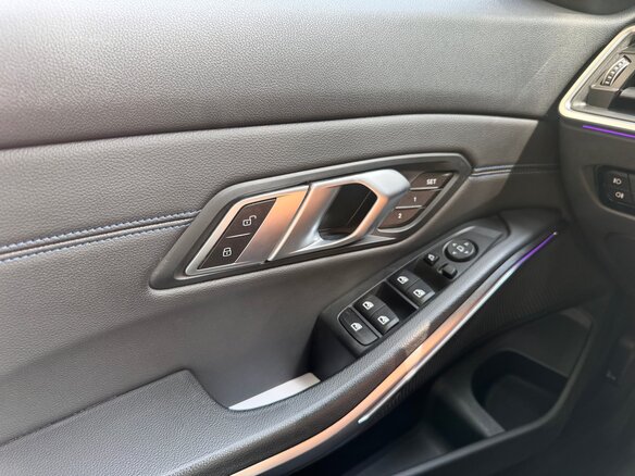 2021 BMW 3 серии 320i VII (G2x), чёрный, 3600000 рублей - вид 11