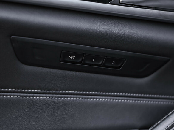 2021 BMW M5 VI (F90) Рестайлинг, чёрный, 10518527 рублей - вид 28