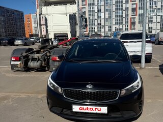 2018 Kia Cerato III Рестайлинг (Classic), чёрный, 1400000 рублей, вид 3