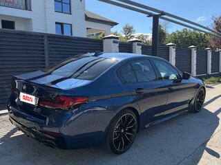 2021 BMW 5 серии 520d xDrive VII (G30/G31/G38) Рестайлинг, синий, 4500000 рублей, вид 4