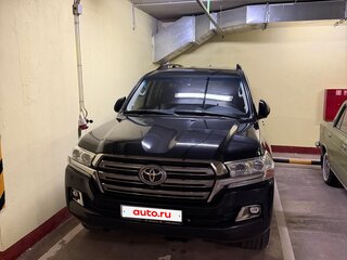 2018 Toyota Land Cruiser 200 Series Рестайлинг 2, чёрный, 5600000 рублей, вид 3