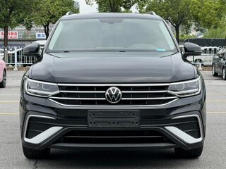 2023 Volkswagen Tiguan L II Рестайлинг (China Market), чёрный, 2540000 рублей, вид 4