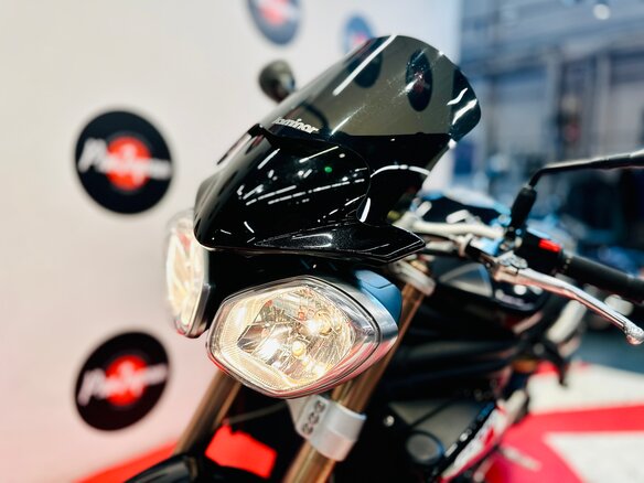 2011 Triumph Speed Triple, чёрный, 550000 рублей - вид 10