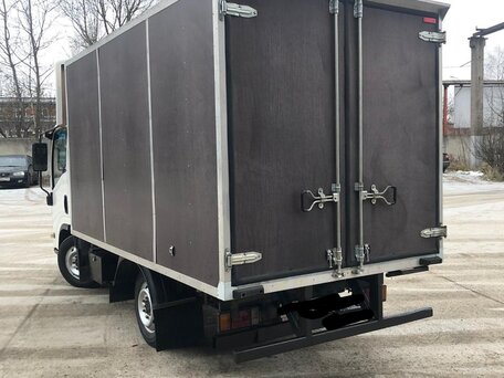 2010 Isuzu Elf (N-series), белый, 900000 рублей, вид 2