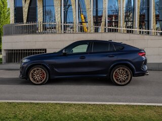 2021 BMW X6 M Competition III (F96), синий, 12500000 рублей, вид 4